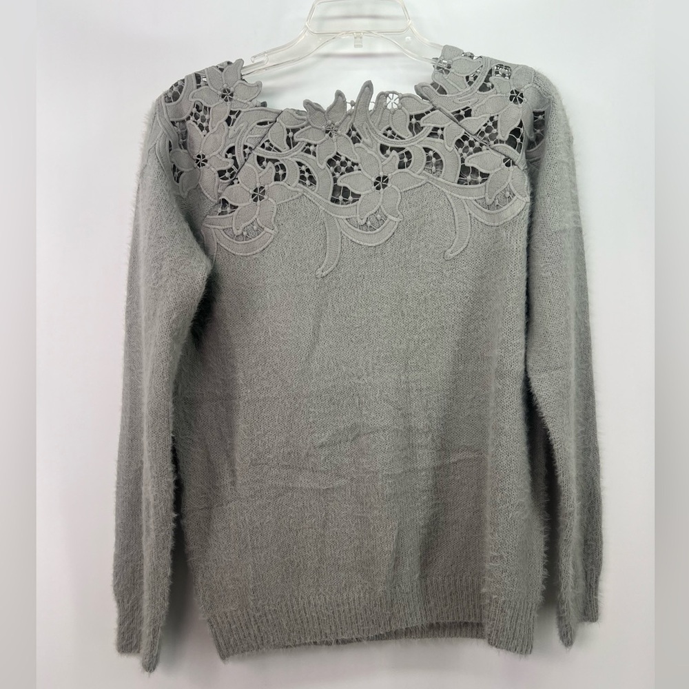 NWT En Crème Sincerely Yours Gray Knit Sweater Lacy Cutout Appliqué Back S/M - Picture 6 of 13